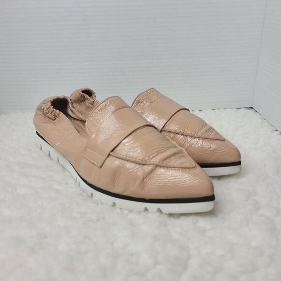 AGL Micro Nude Pink Patent Leather Women's  Size 9.5 PointedToe Loafer - Picture 1 of 10
